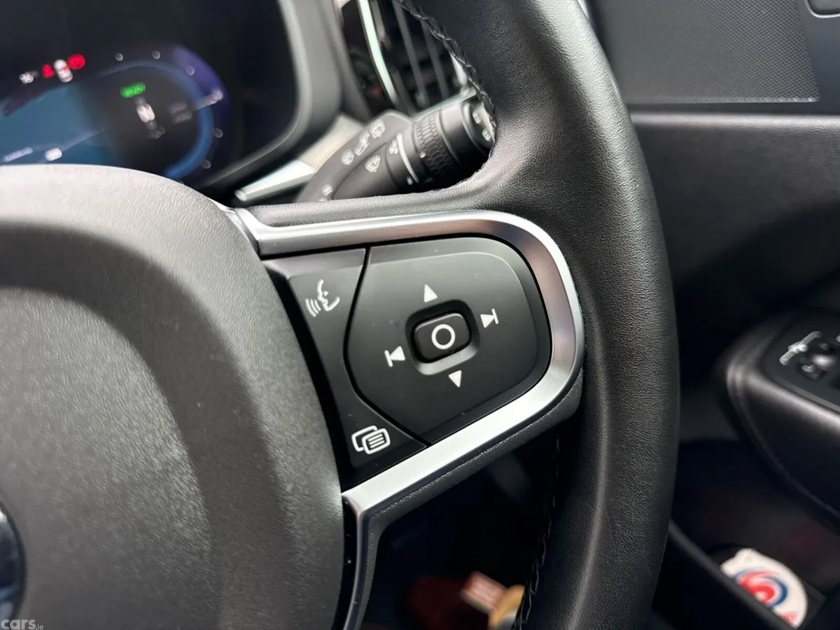Volvo XC60 SUV, Petrol Plug-in Hybrid, 2024, Grey