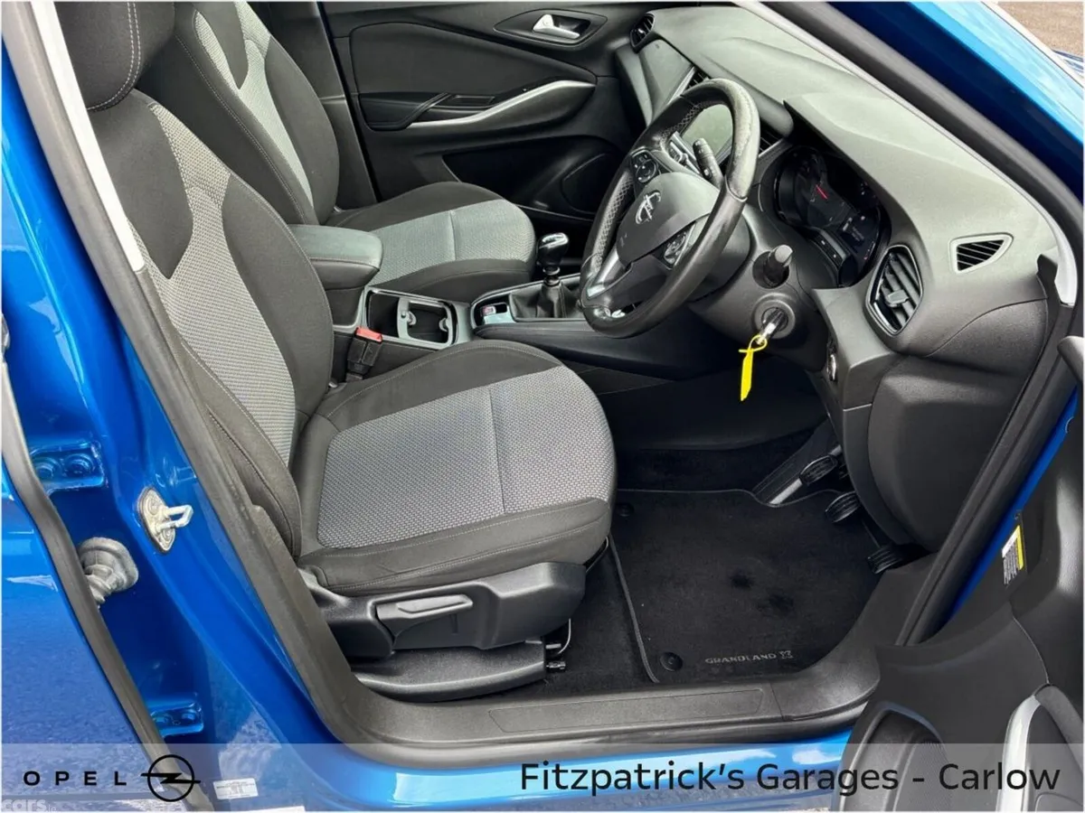 Opel Grandland X SUV, Diesel, 2019, Blue