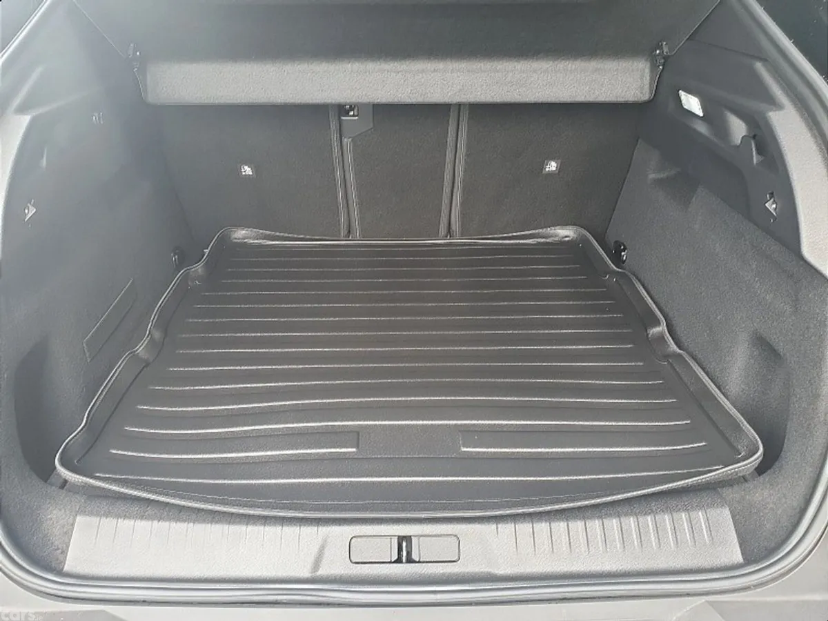 Peugeot 3008 SUV, Petrol, 2026, Black