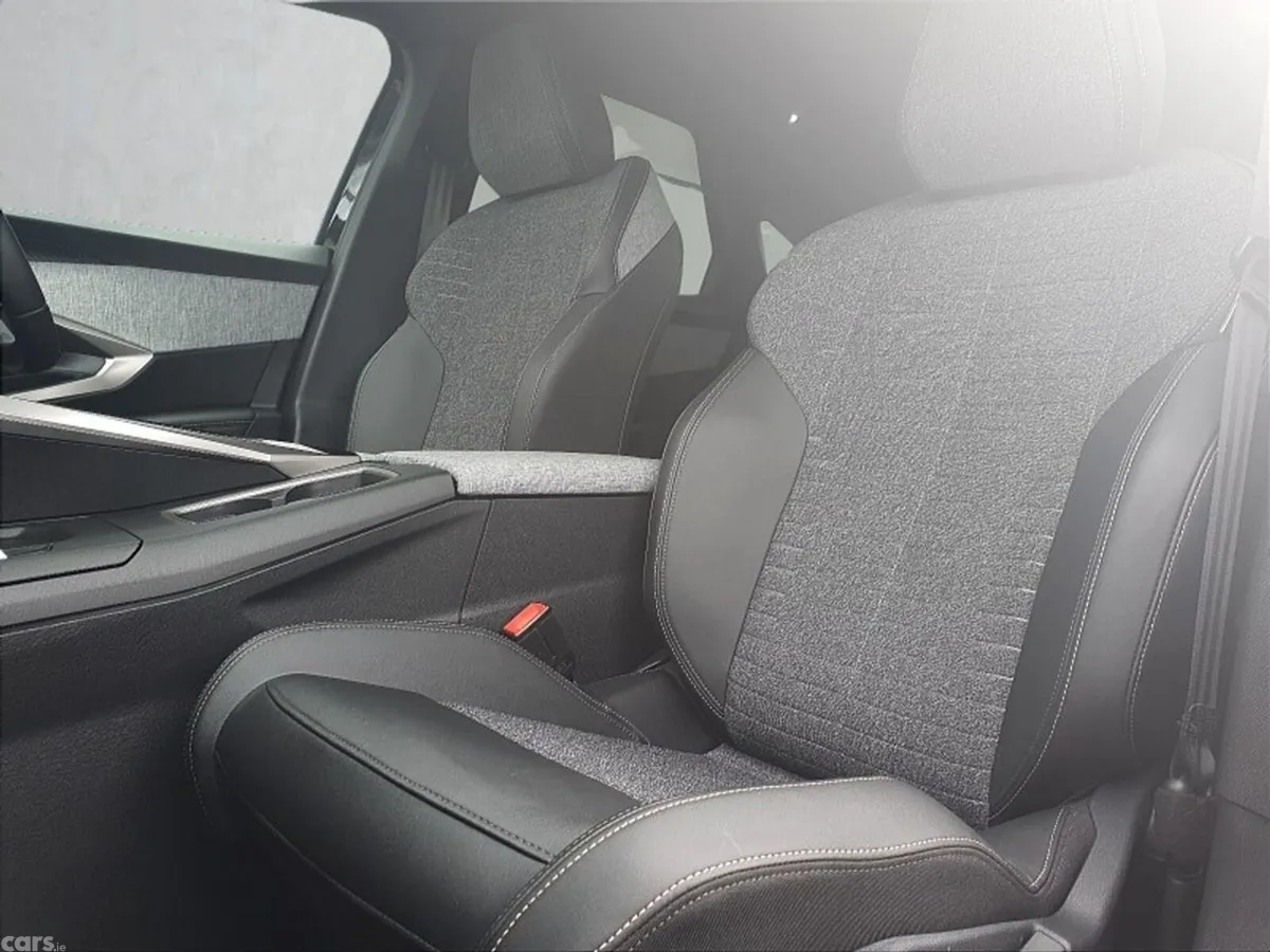Peugeot 3008 SUV, Petrol, 2026, Black