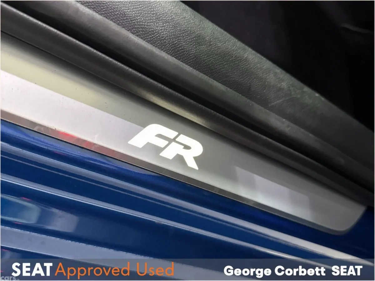 SEAT Leon Hatchback, Petrol Plug-in Hybrid, 2025, Blue