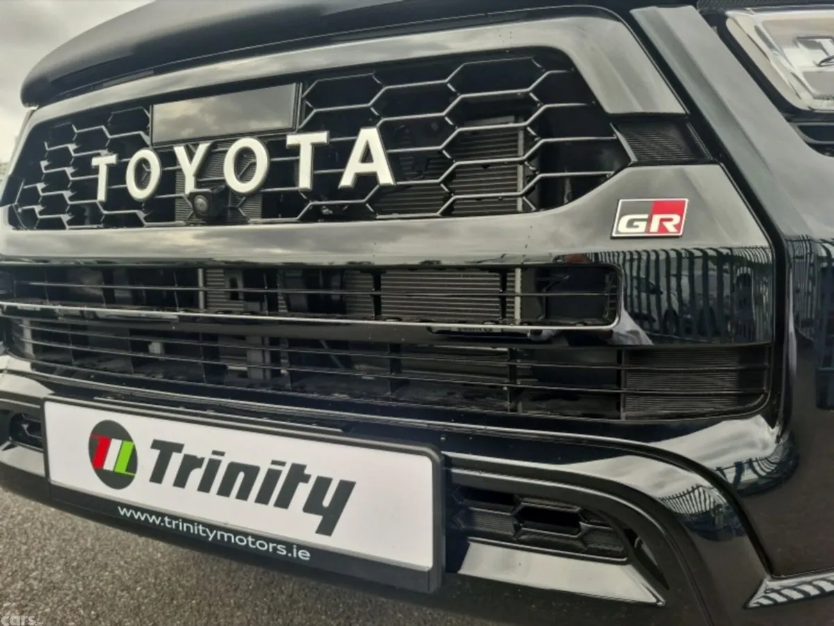 Toyota Hilux Pick Up, Diesel, 2024, Black