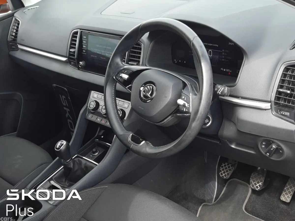 Skoda Karoq SUV, Diesel, 2023, Orange