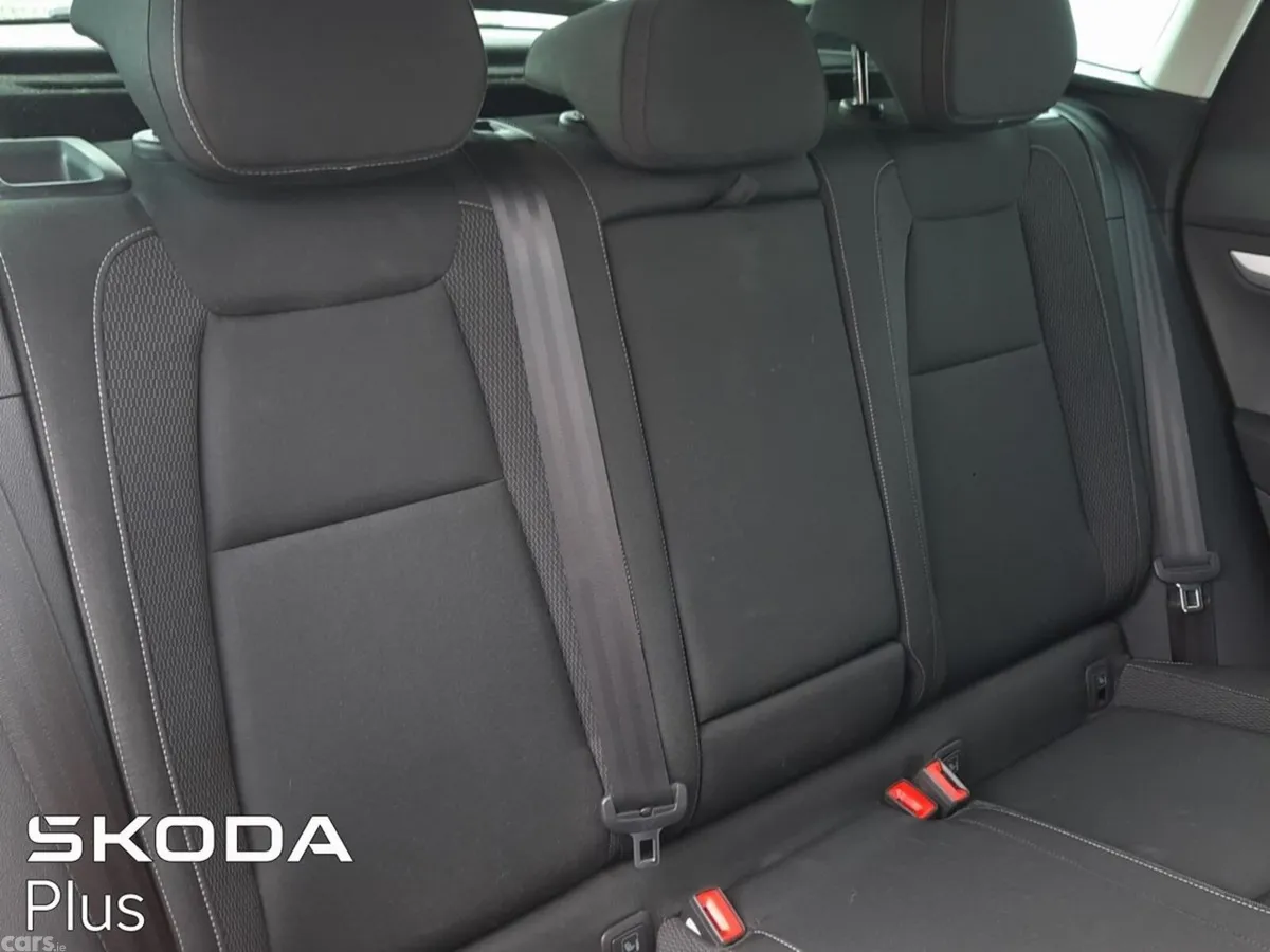 Skoda Karoq SUV, Diesel, 2023, Orange