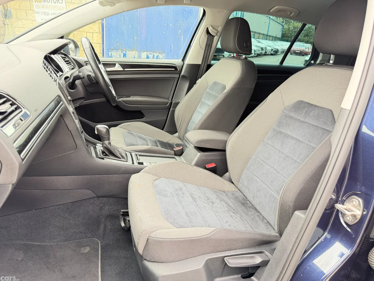 Volkswagen Golf Hatchback, Petrol, 2016, Navy