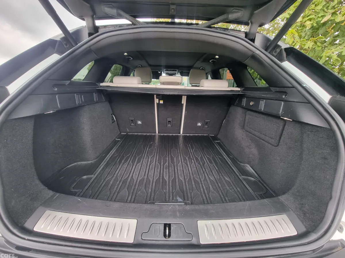 Land Rover Range Rover Velar SUV, Diesel, 2018, White