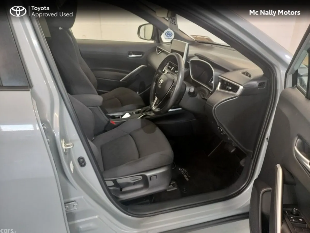 Toyota Corolla Cross Hatchback, Petrol Hybrid, 2024, Grey
