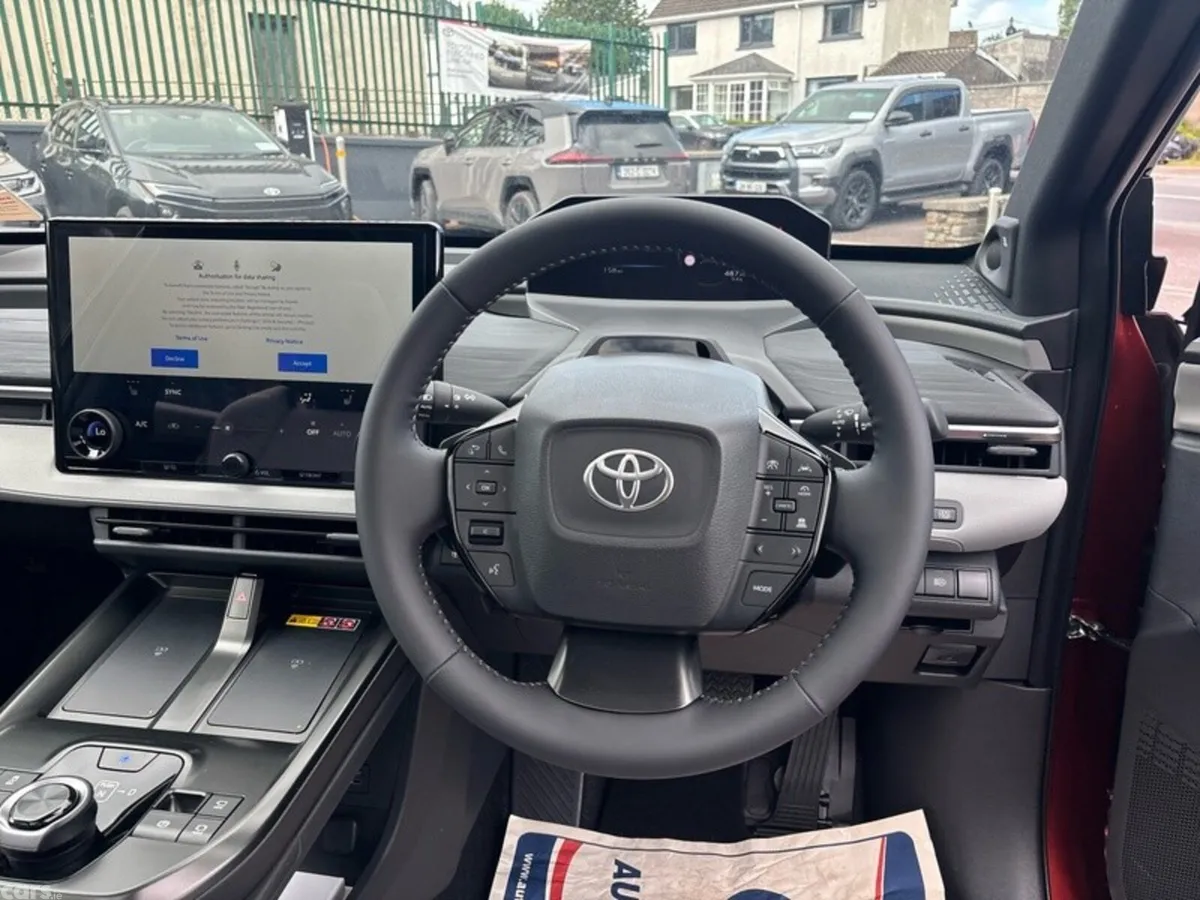 Toyota C-HR Estate, Electric, 2026, Brown