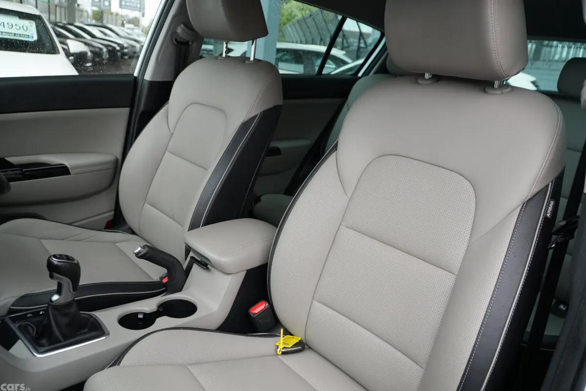 Kia Sportage SUV, Diesel, 2019, White