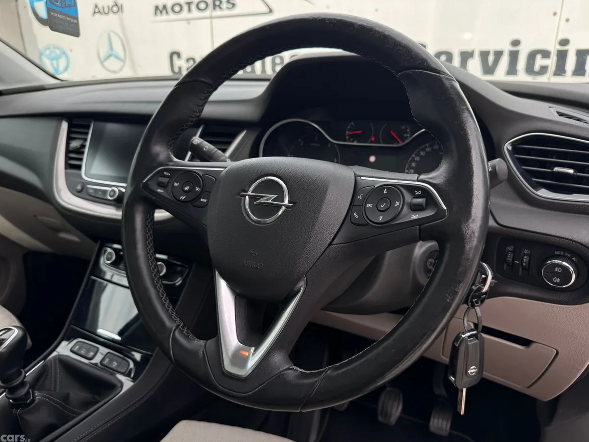 Opel Grandland X SUV, Diesel, 2019, Blue