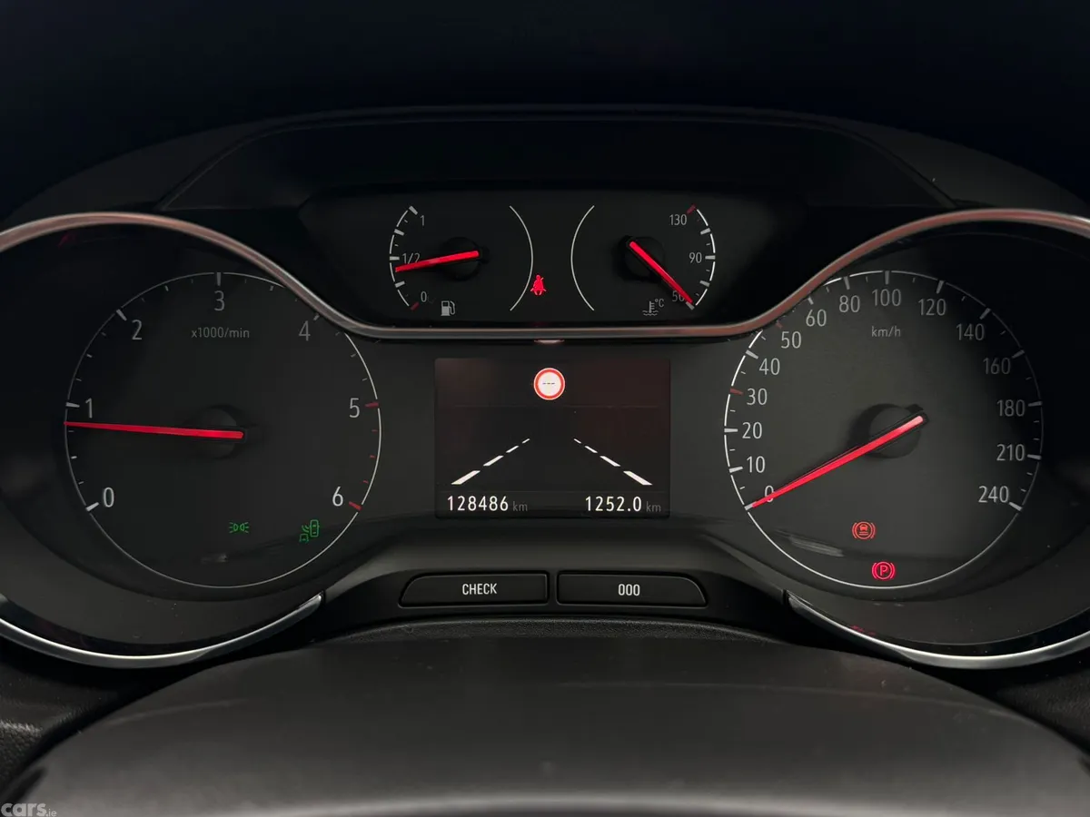 Opel Grandland X SUV, Diesel, 2019, Blue