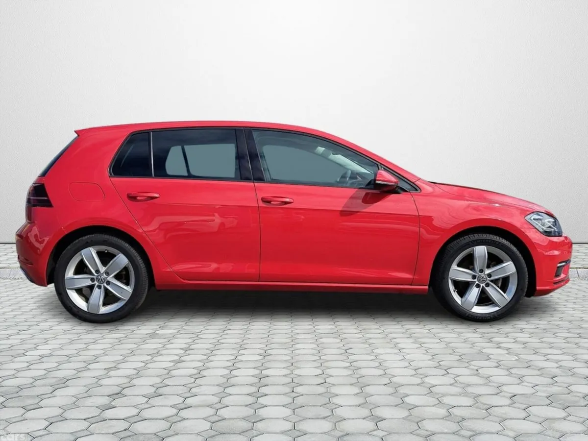Volkswagen Golf Hatchback, Petrol, 2018, Red