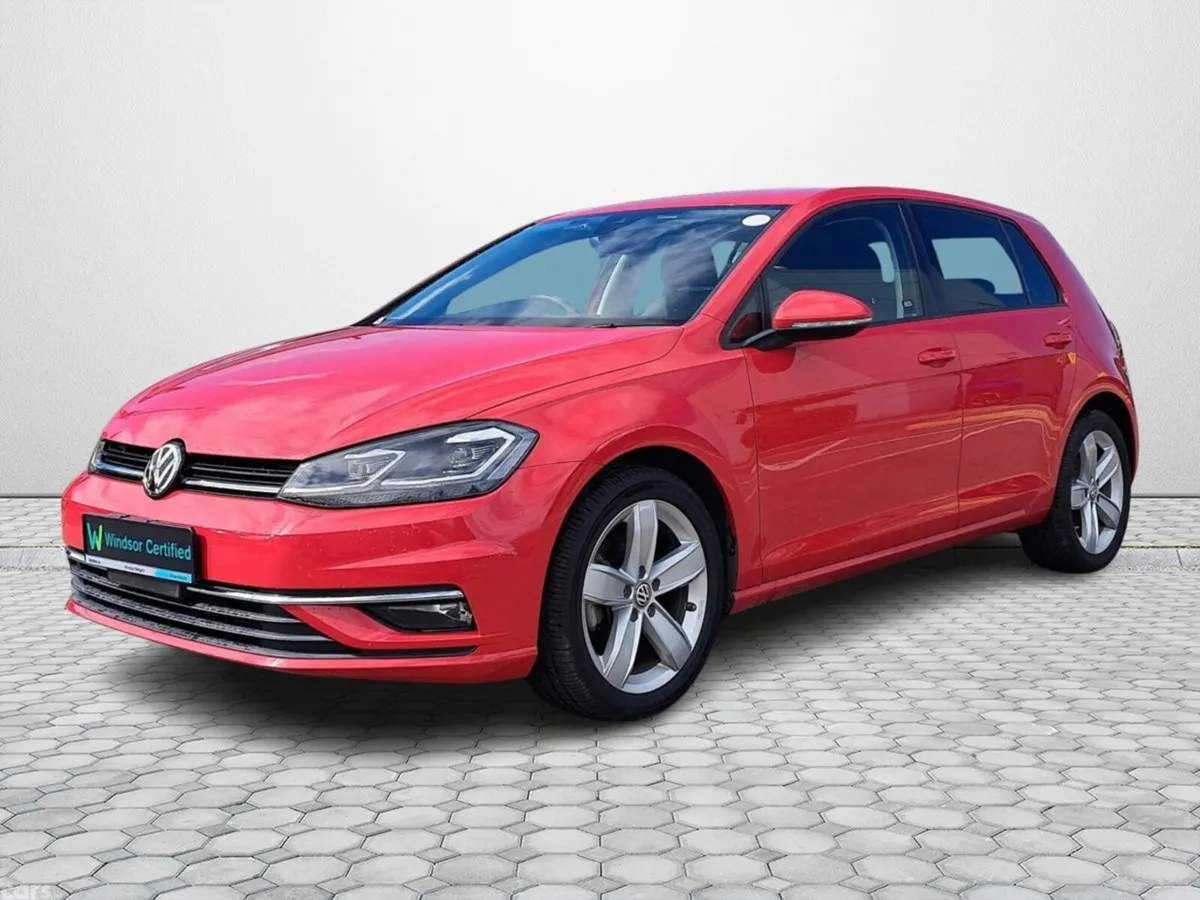 Volkswagen Golf Hatchback, Petrol, 2018, Red