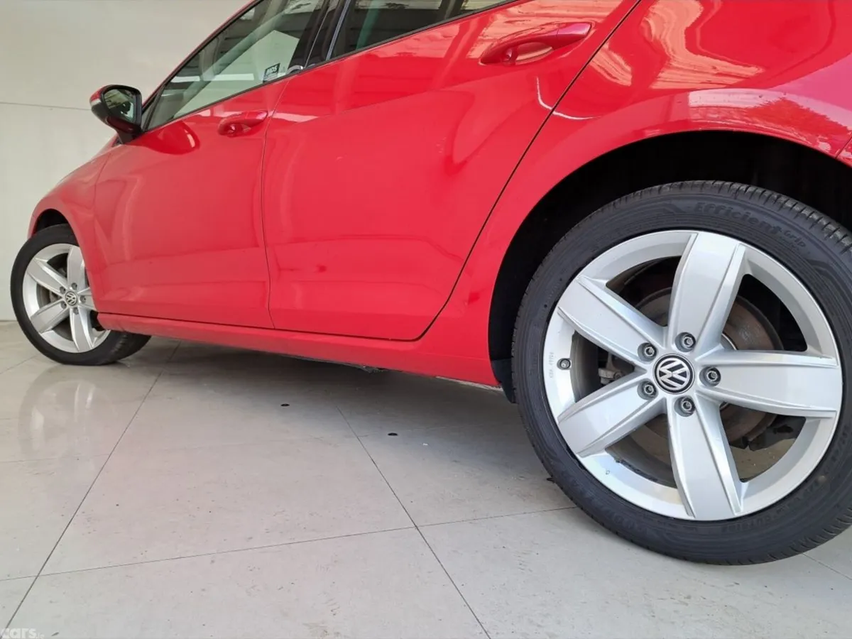 Volkswagen Golf Hatchback, Petrol, 2018, Red
