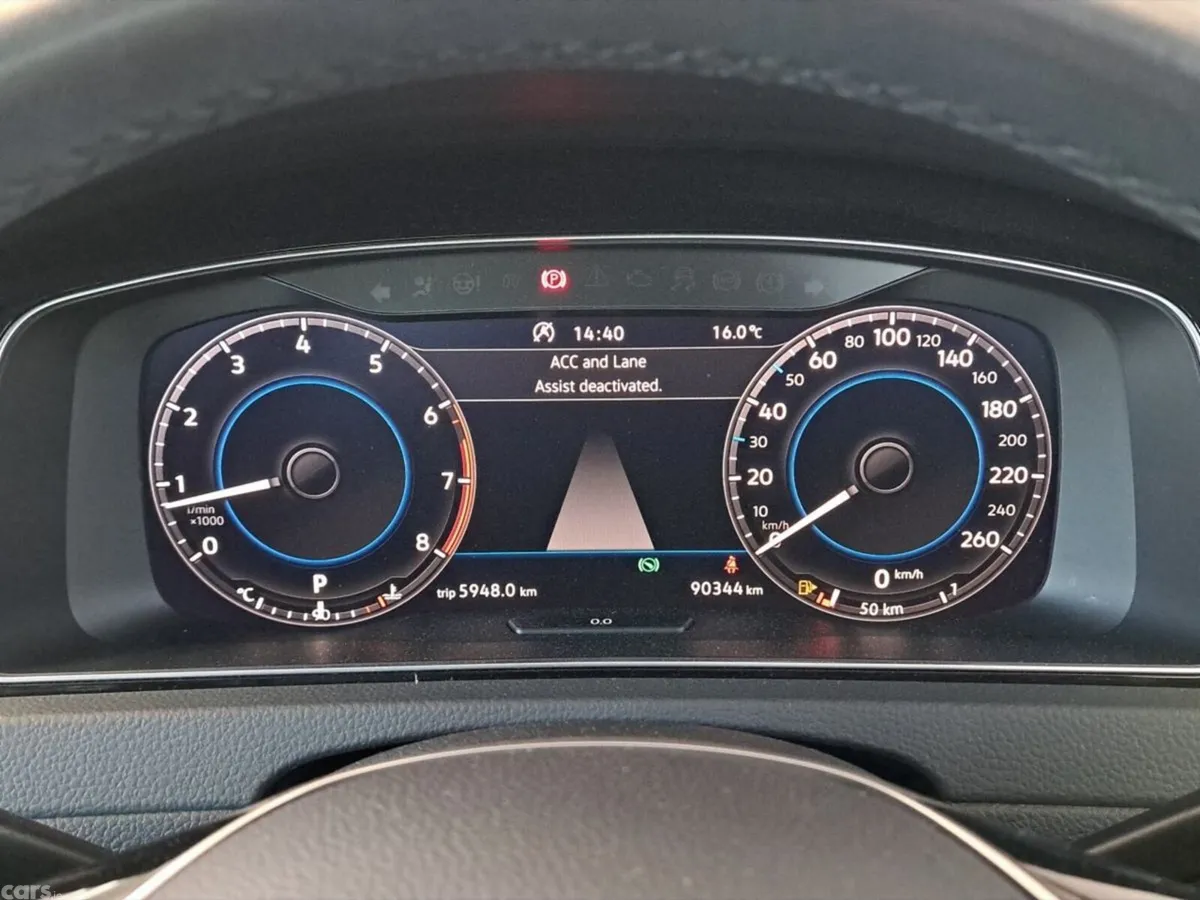 Volkswagen Golf Hatchback, Petrol, 2018, Red