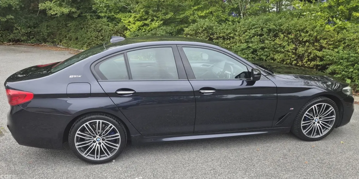 BMW 5-Series Saloon, Petrol Plug-in Hybrid, 2018, Black