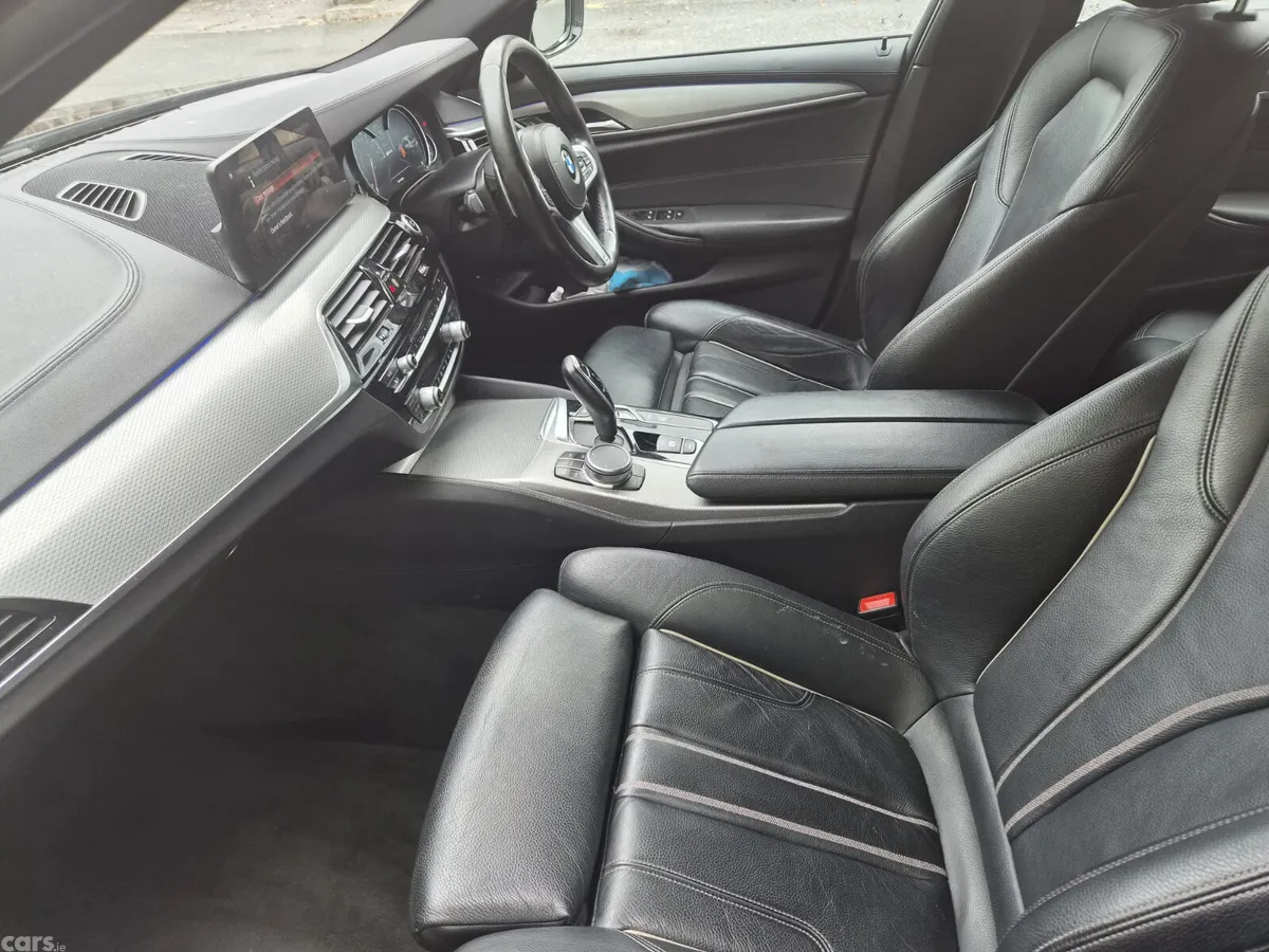 BMW 5-Series Saloon, Petrol Plug-in Hybrid, 2018, Black