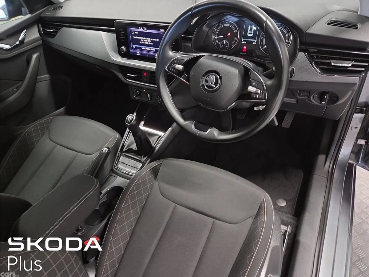 Skoda Kamiq Hatchback, Petrol, 2022, Grey