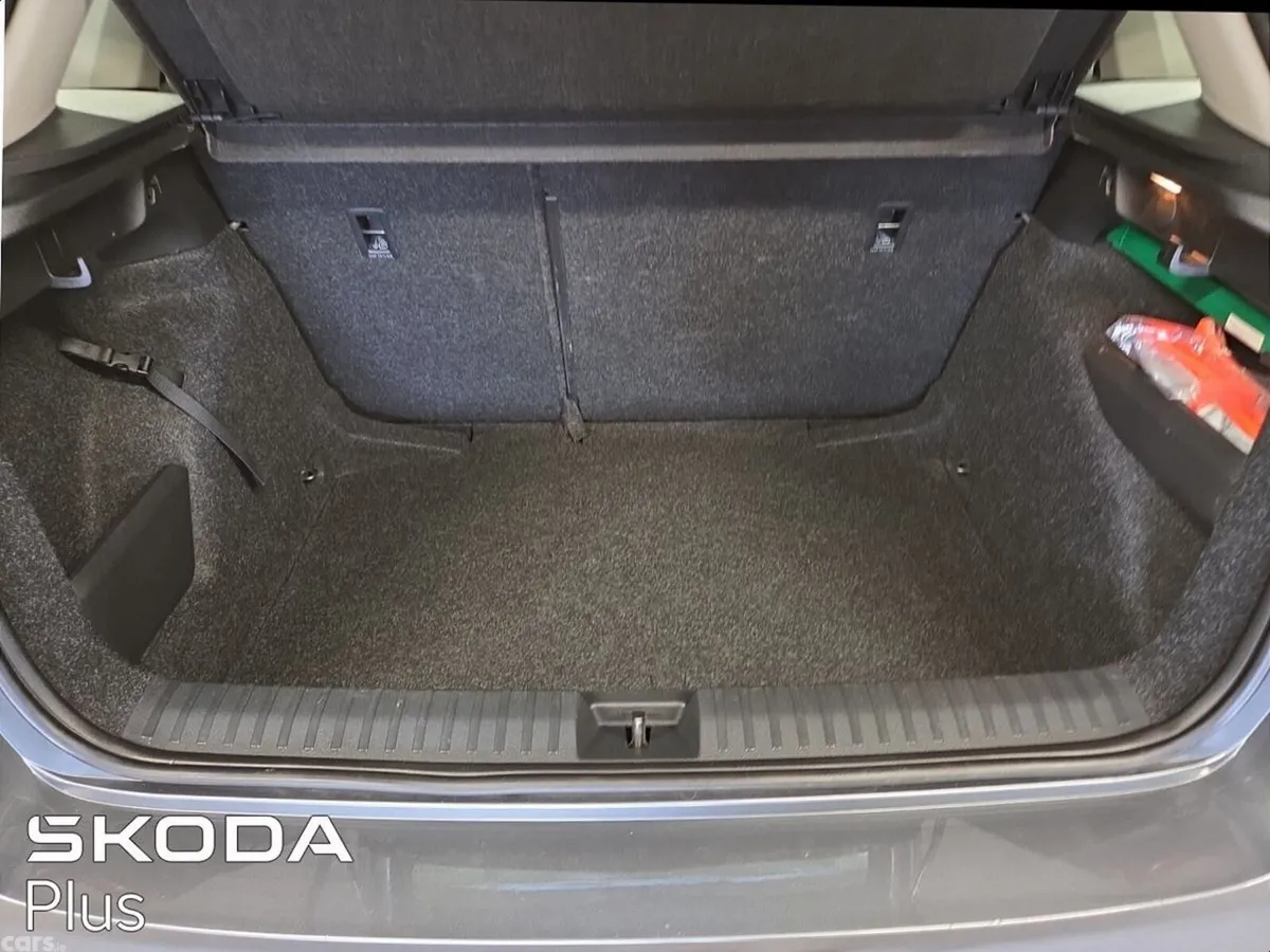 Skoda Kamiq Hatchback, Petrol, 2022, Grey