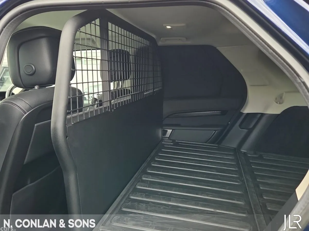 Land Rover Discovery SUV, Diesel, 2022, Blue