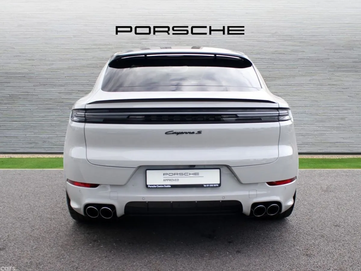 Porsche Cayenne SUV, Petrol Plug-in Hybrid, 2026, Grey