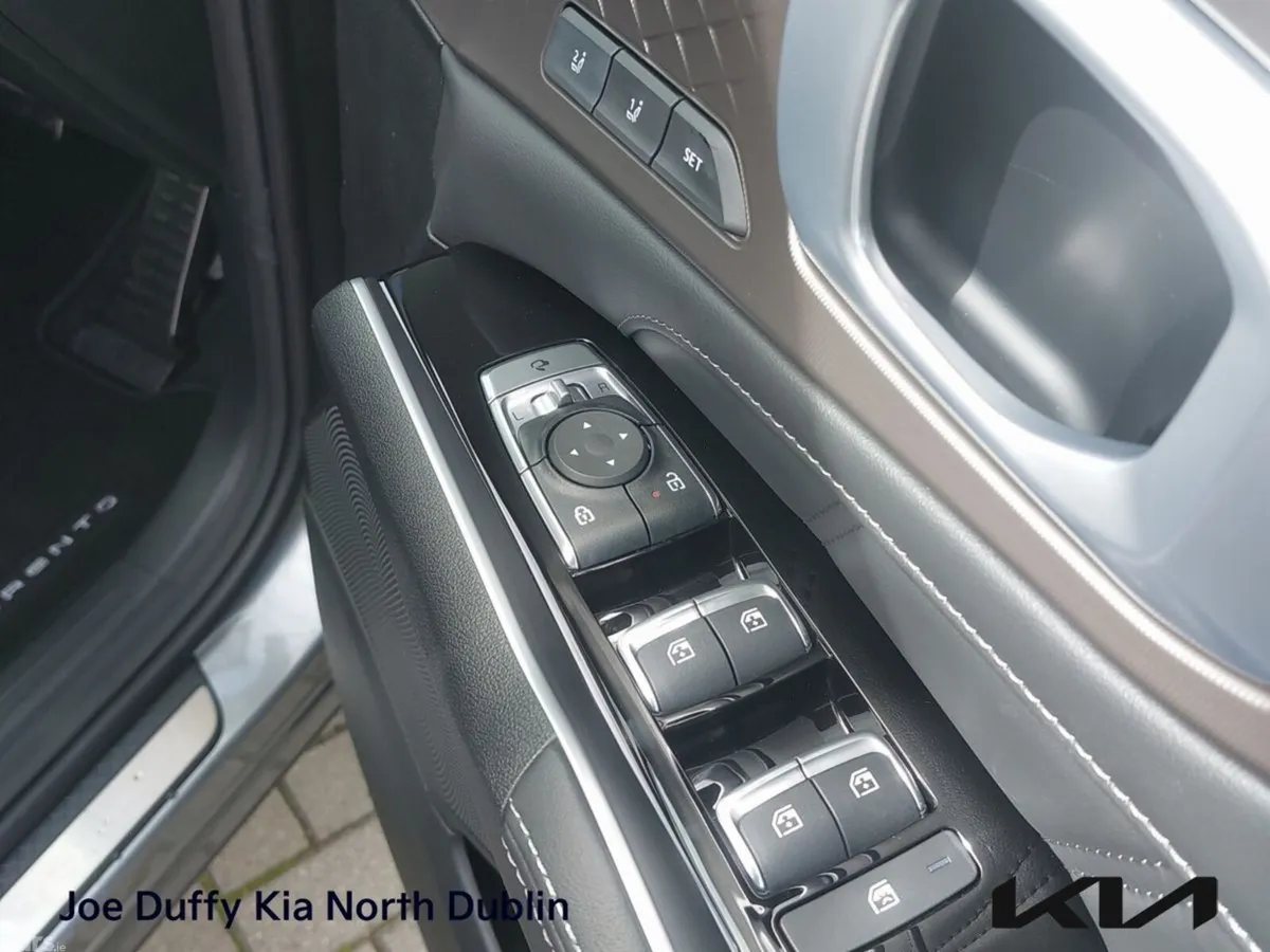Kia Sorento SUV, Petrol Plug-in Hybrid, 2026, Grey