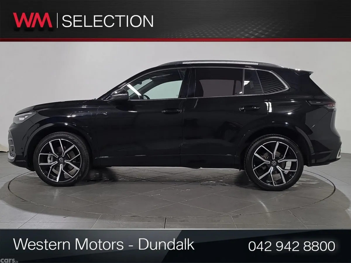 Volkswagen Tiguan SUV, Petrol Plug-in Hybrid, 2025, Black