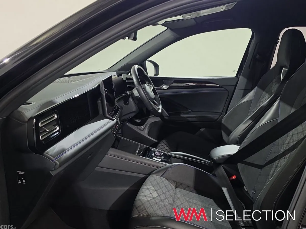 Volkswagen Tiguan SUV, Petrol Plug-in Hybrid, 2025, Black