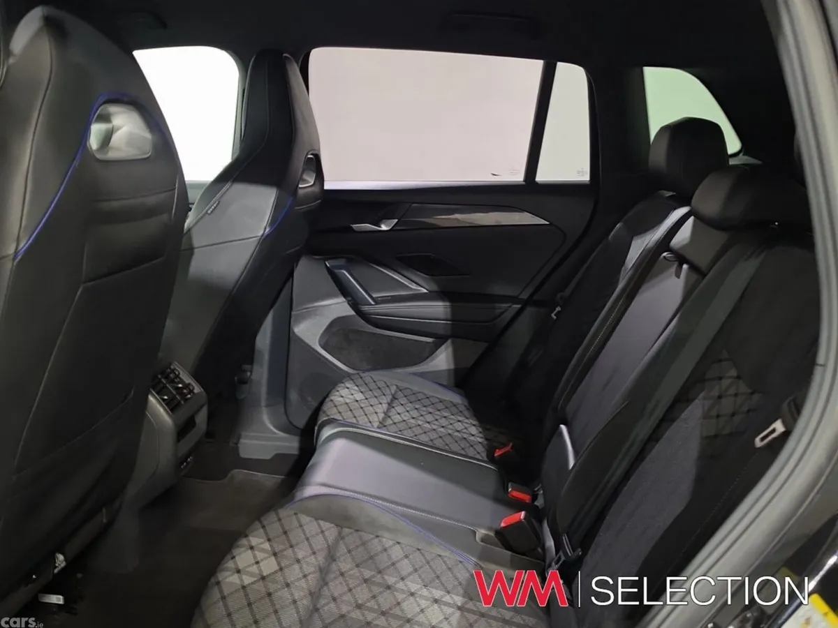Volkswagen Tiguan SUV, Petrol Plug-in Hybrid, 2025, Black