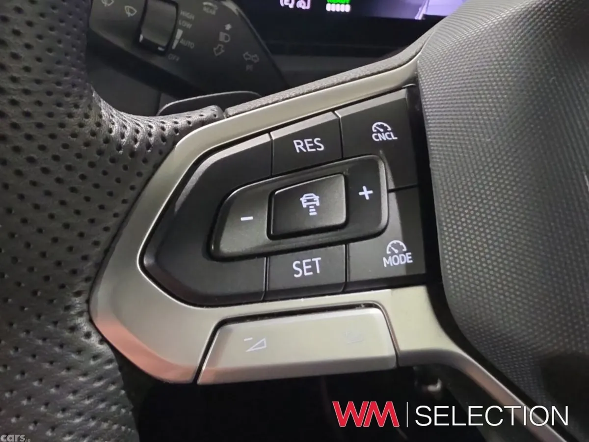 Volkswagen Tiguan SUV, Petrol Plug-in Hybrid, 2025, Black