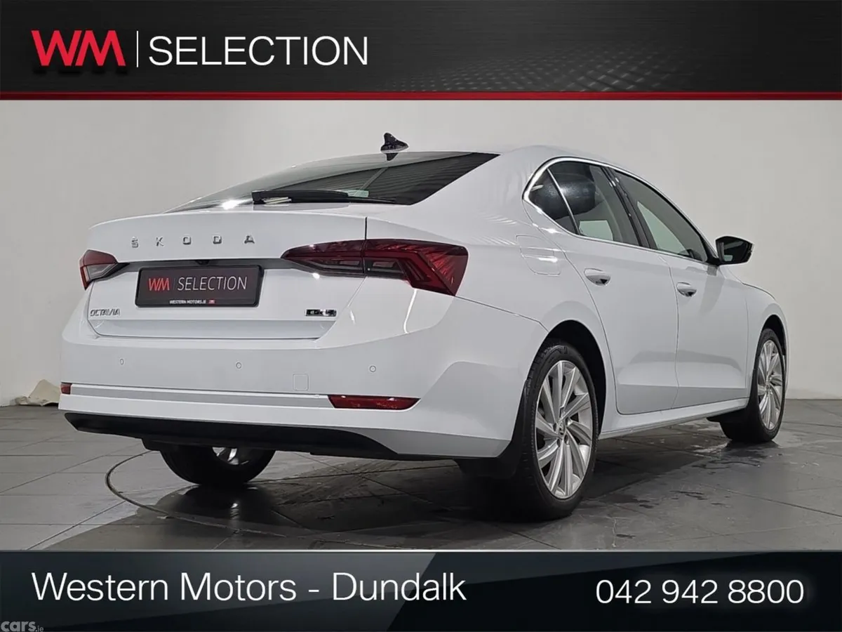 Skoda Octavia Saloon, Petrol Hybrid, 2024, White