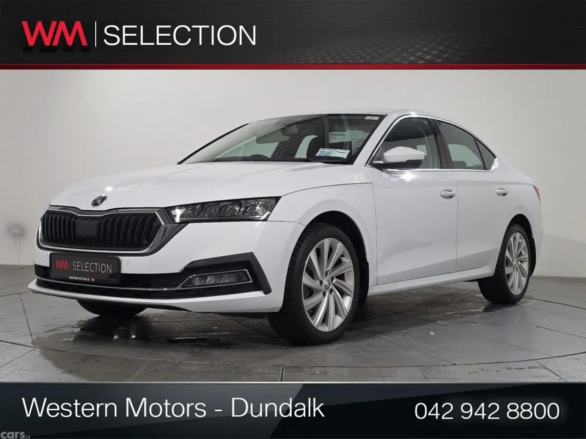 Skoda Octavia Saloon, Petrol Hybrid, 2024, White