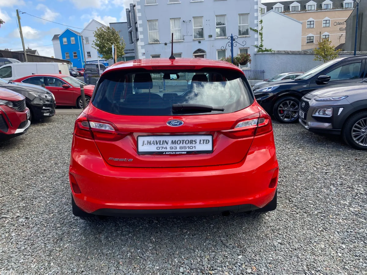 Ford Fiesta Hatchback, Petrol, 2019, Red