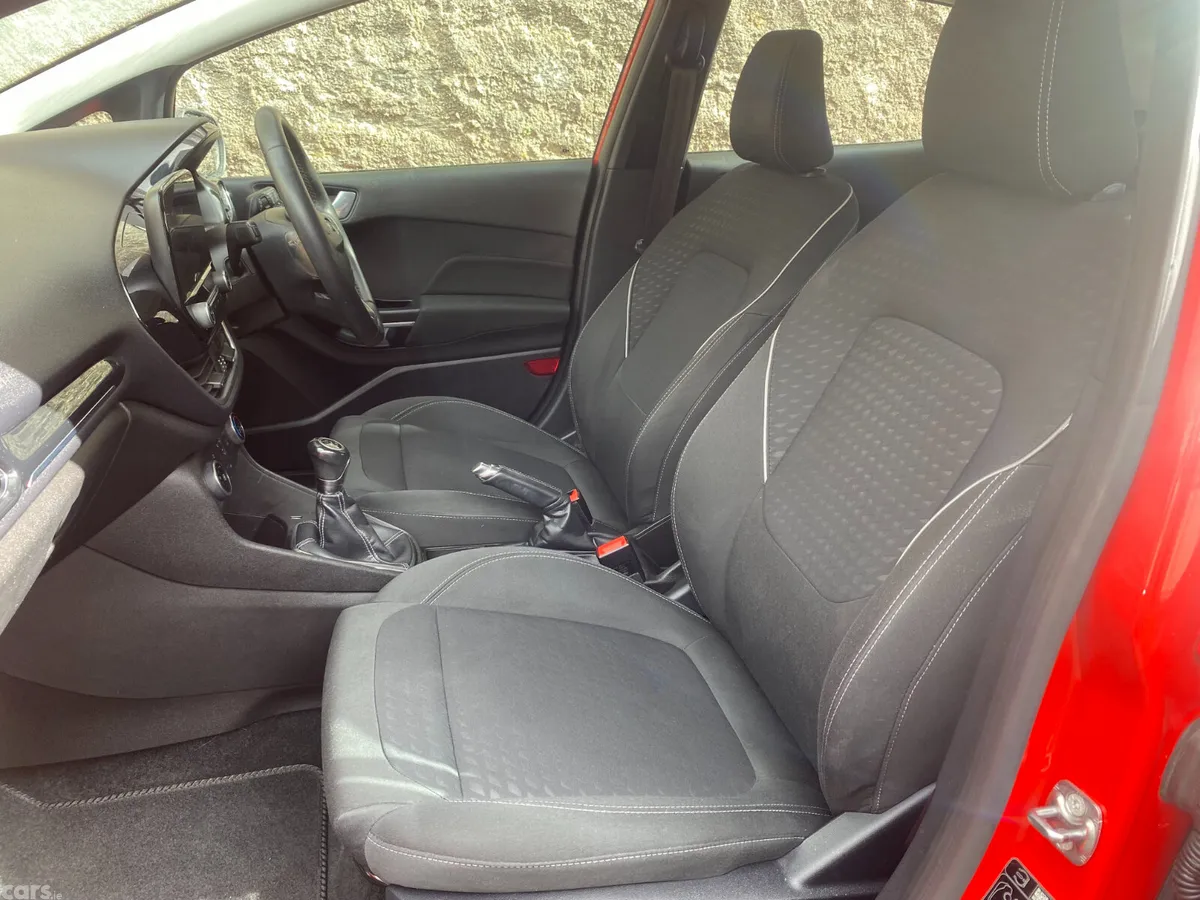 Ford Fiesta Hatchback, Petrol, 2019, Red