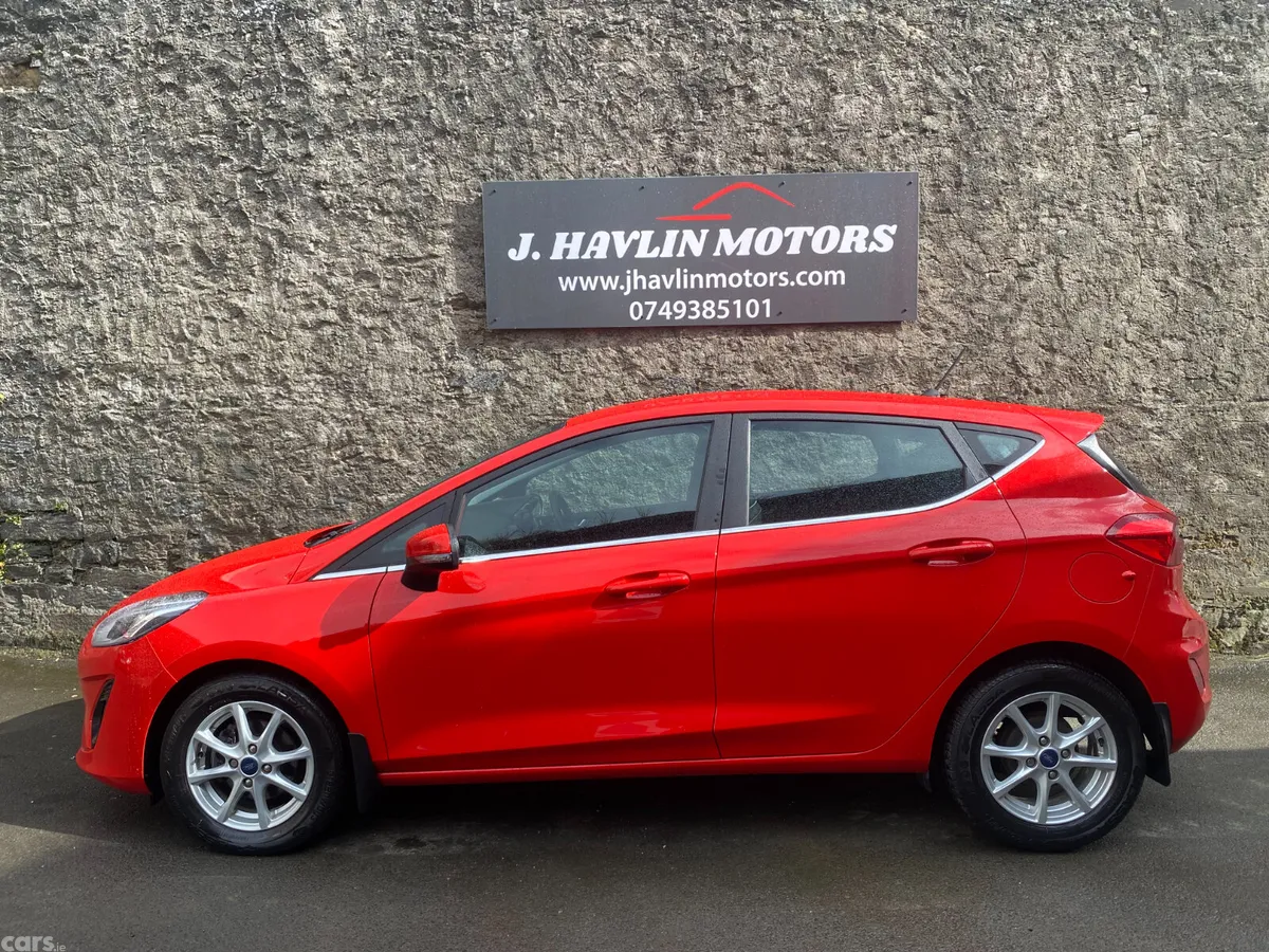 Ford Fiesta Hatchback, Petrol, 2019, Red