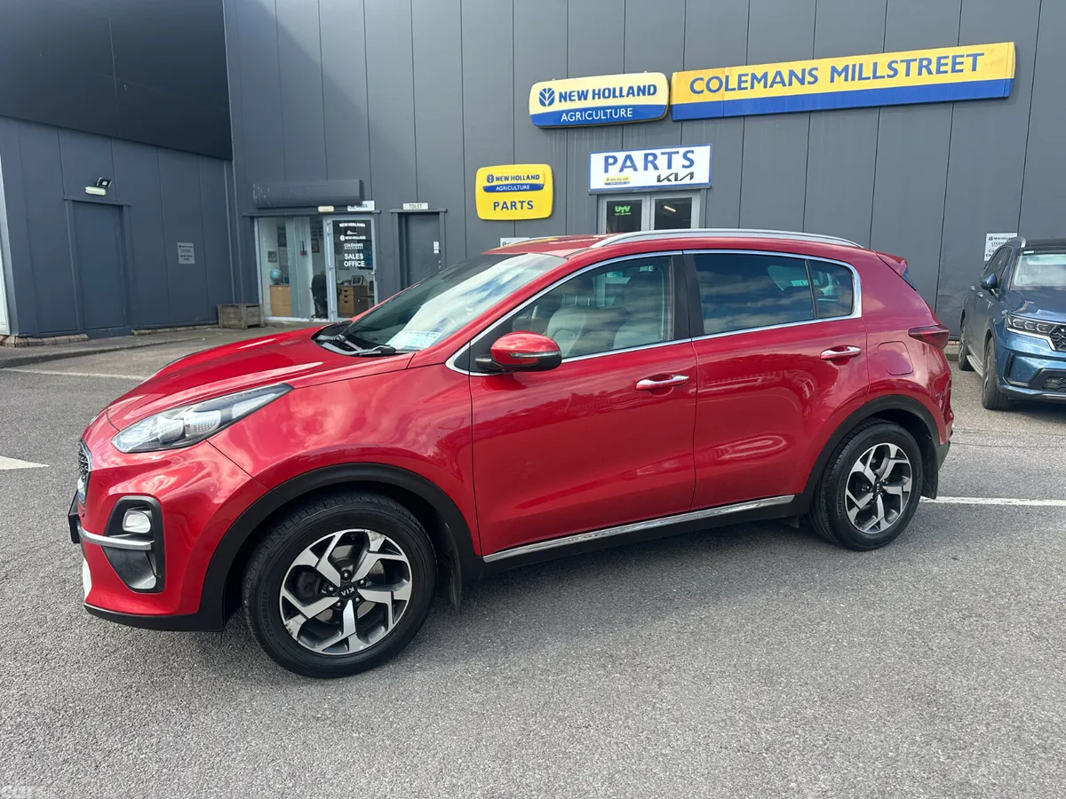 Kia Sportage SUV, Diesel Hybrid, 2021, Red