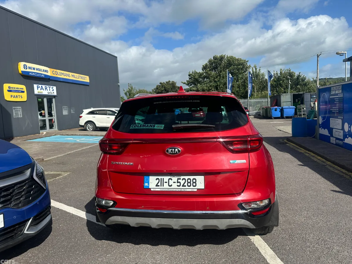 Kia Sportage SUV, Diesel Hybrid, 2021, Red