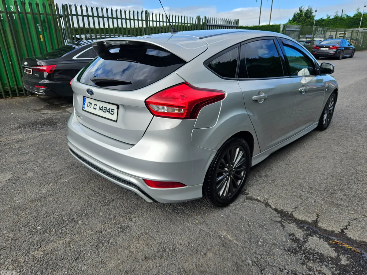 Ford Focus Hatchback, Diesel, 2017, Grey