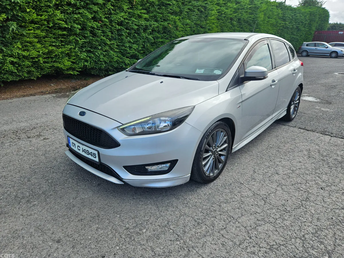 Ford Focus Hatchback, Diesel, 2017, Grey