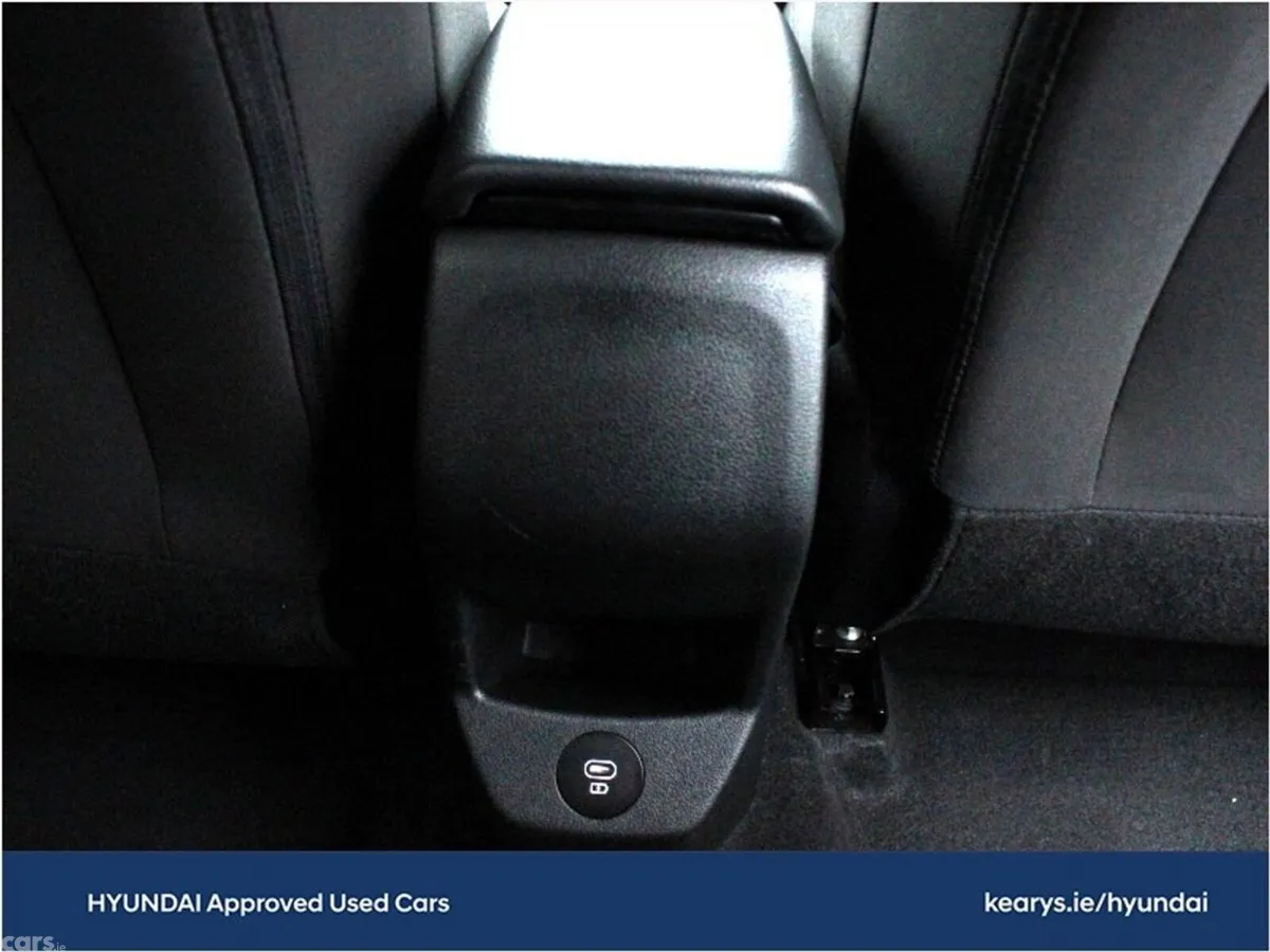 Hyundai i20 Hatchback, Petrol, 2026, White