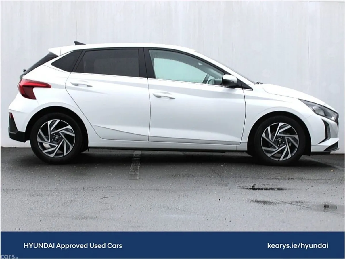 Hyundai i20 Hatchback, Petrol, 2026, White