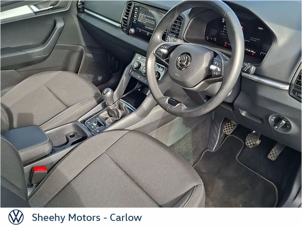 Skoda Karoq SUV, Petrol, 2025, Blue