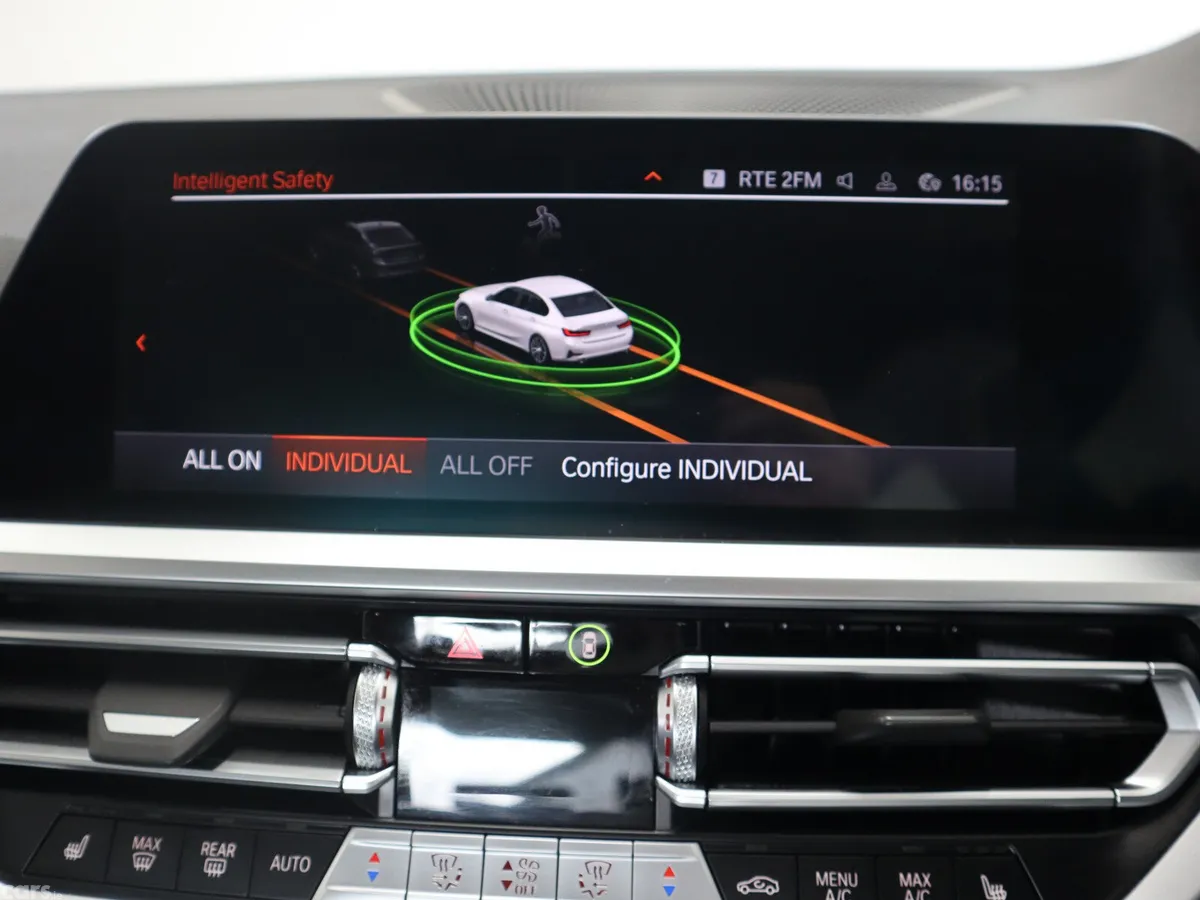 BMW 3-Series Saloon, Petrol Hybrid, 2022, White