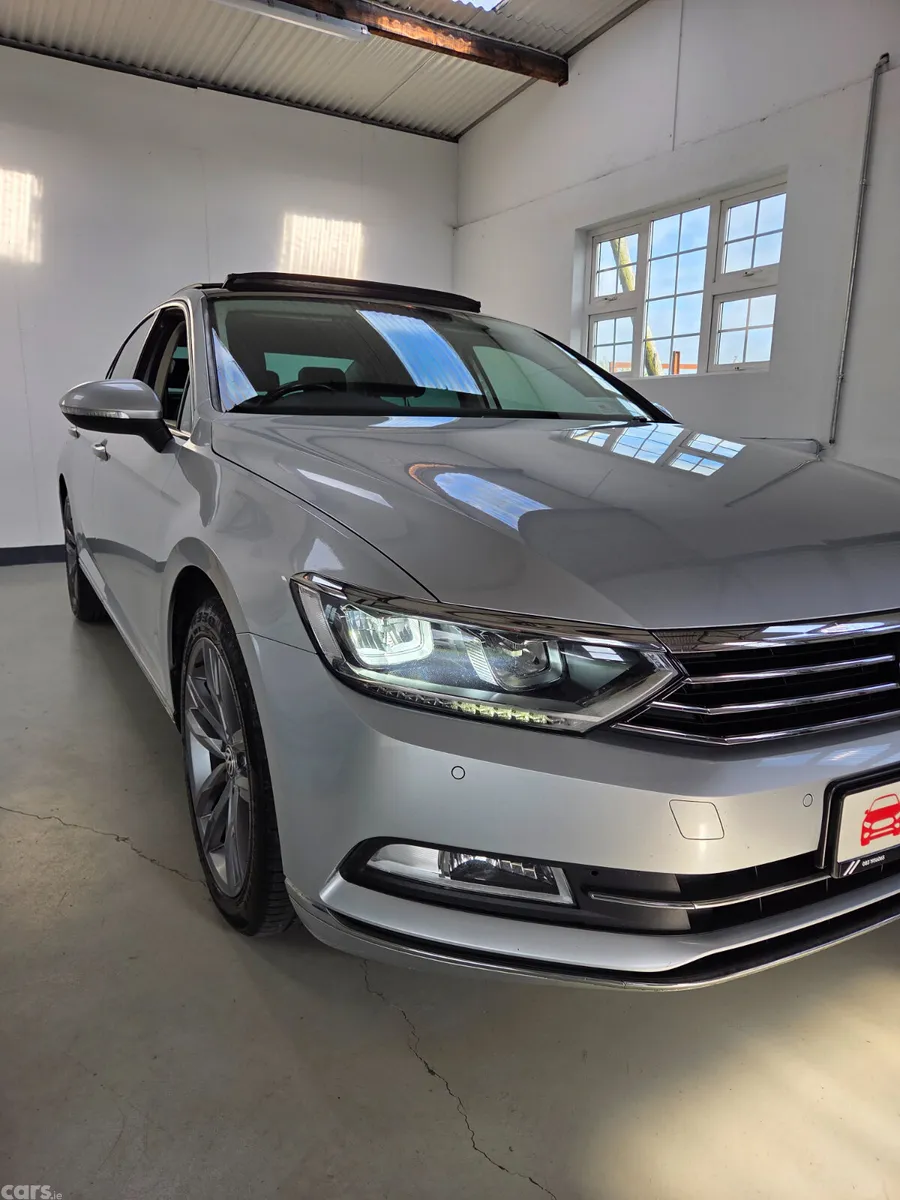 Volkswagen Passat Saloon, Diesel, 2018, Silver