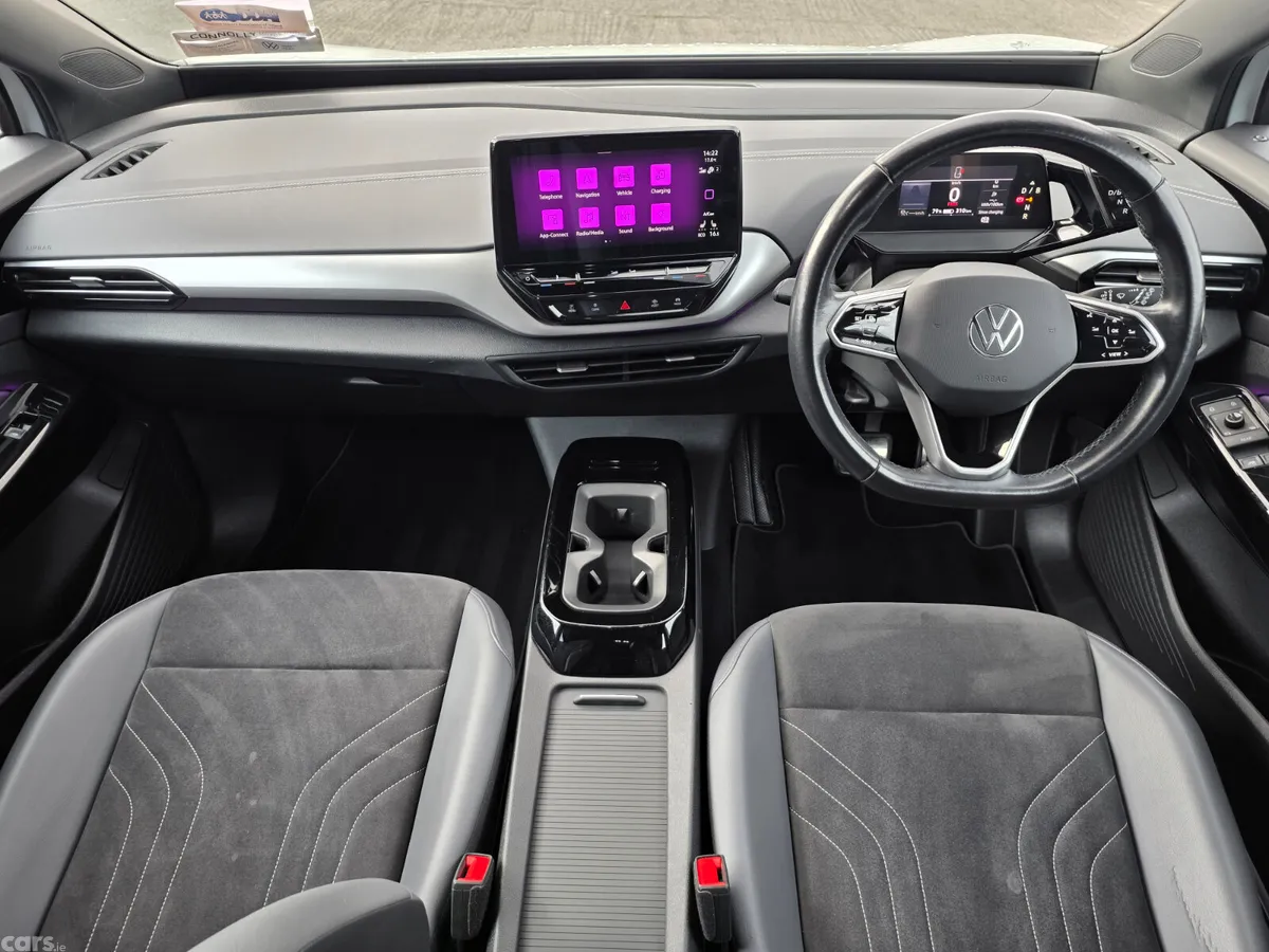 Volkswagen ID.4 SUV, Electric, 2023, White