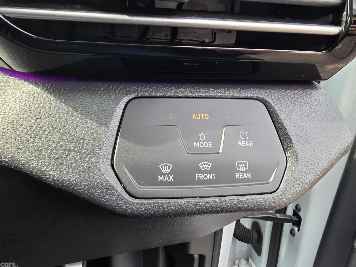 Volkswagen ID.4 SUV, Electric, 2023, White