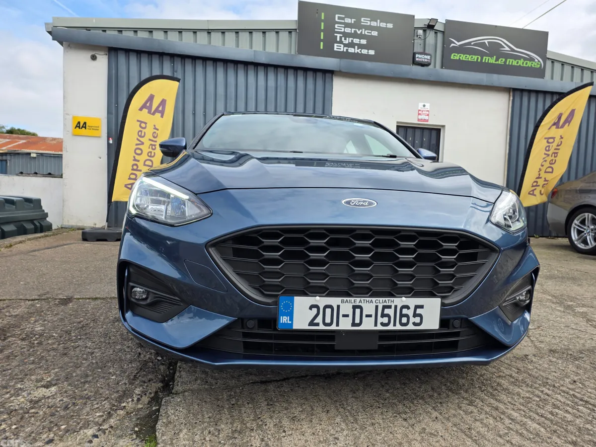 Ford Focus Hatchback, Diesel, 2020, Blue
