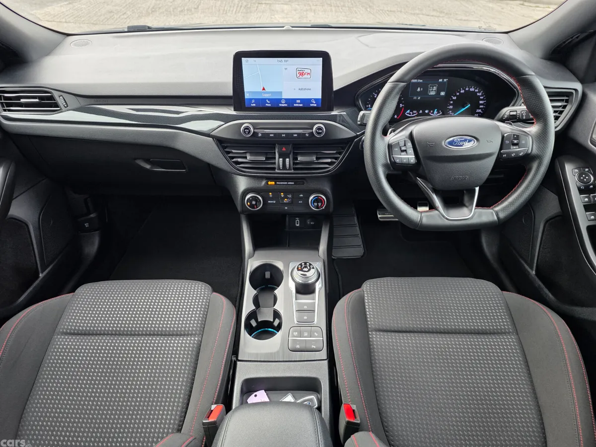 Ford Focus Hatchback, Diesel, 2020, Blue
