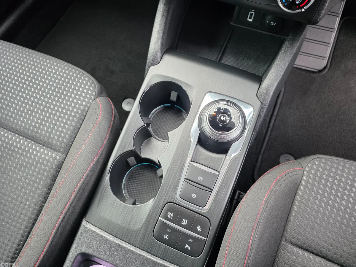 Ford Focus Hatchback, Diesel, 2020, Blue