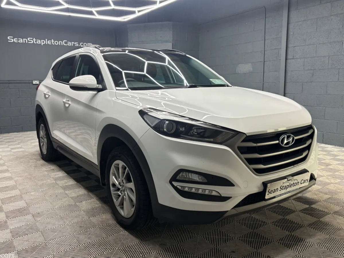 Hyundai Tucson MPV, Diesel, 2016, White